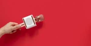 hand holding a microphone